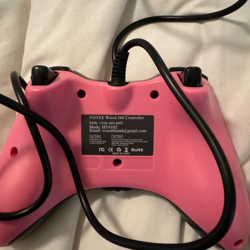 Pink pc controller - Picture 2 of 2